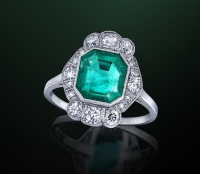 Smaragd-Diamant-Ring